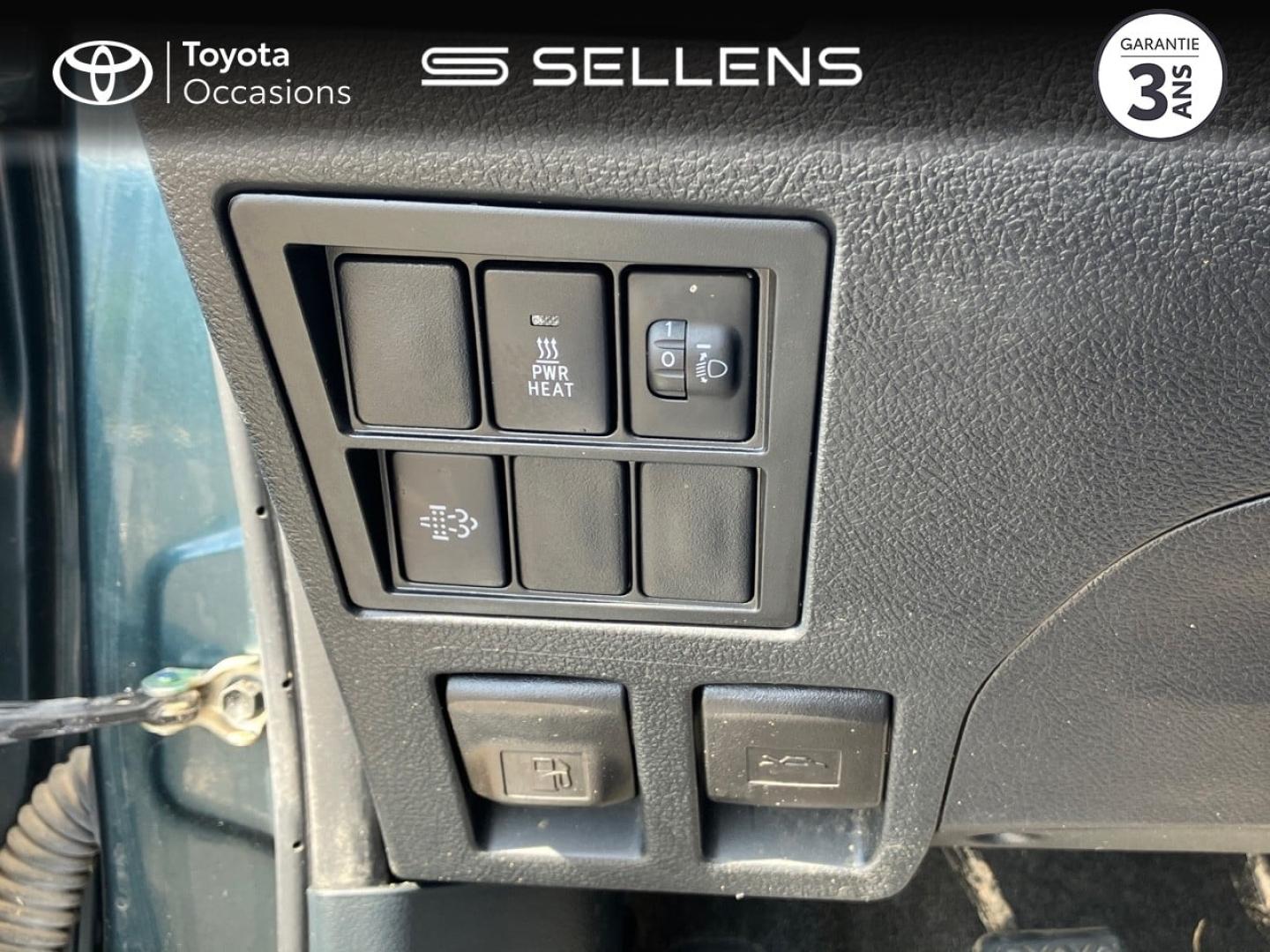 TOYOTA Hilux 2.4 D-4D 150ch X-Tra Cabine Légende 4WD RC23 - photo 20