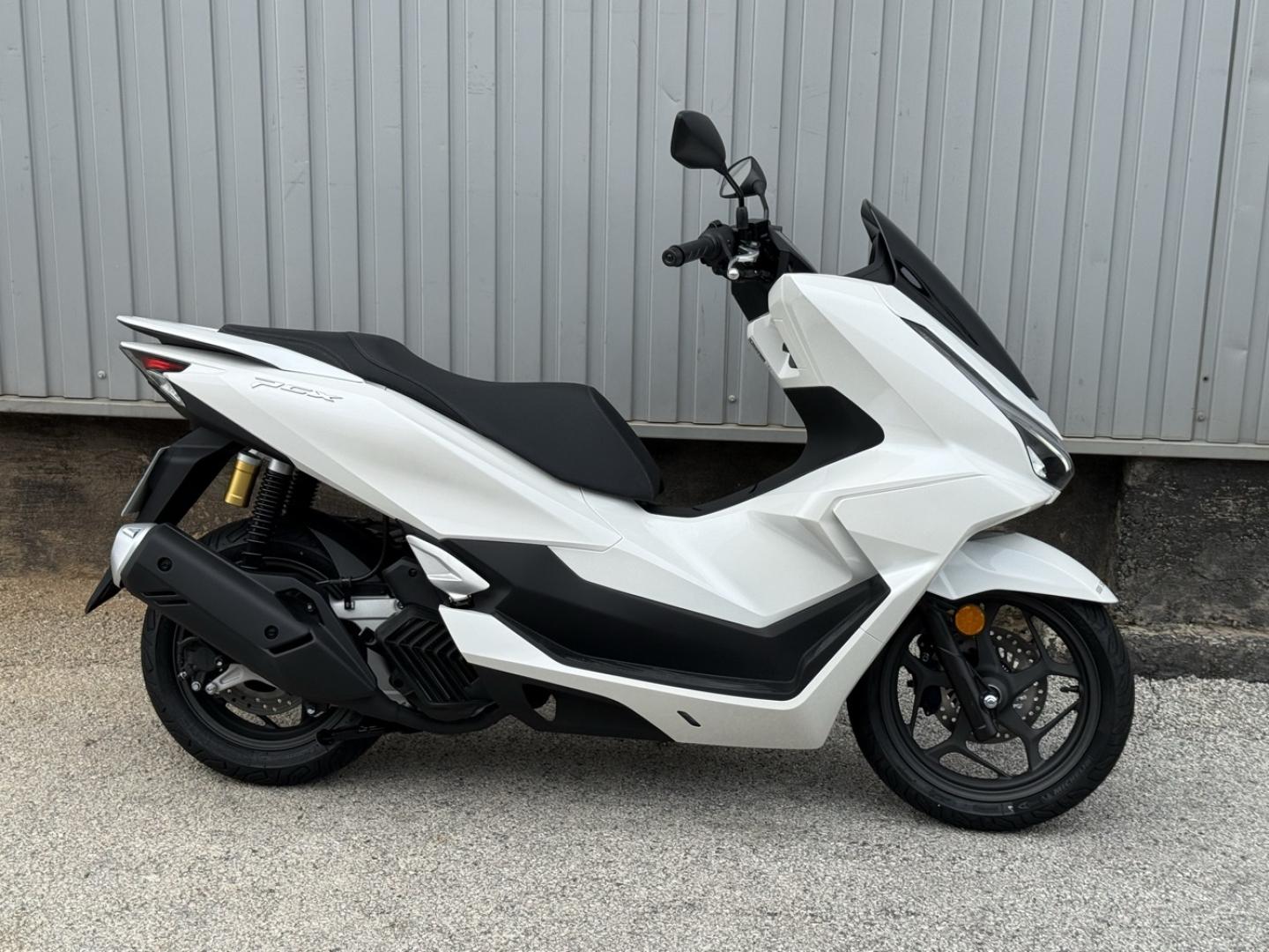 HONDA PCX PCX 125 DX 123kms Garantie 07/2032 A partir de 87€/mois - photo 2