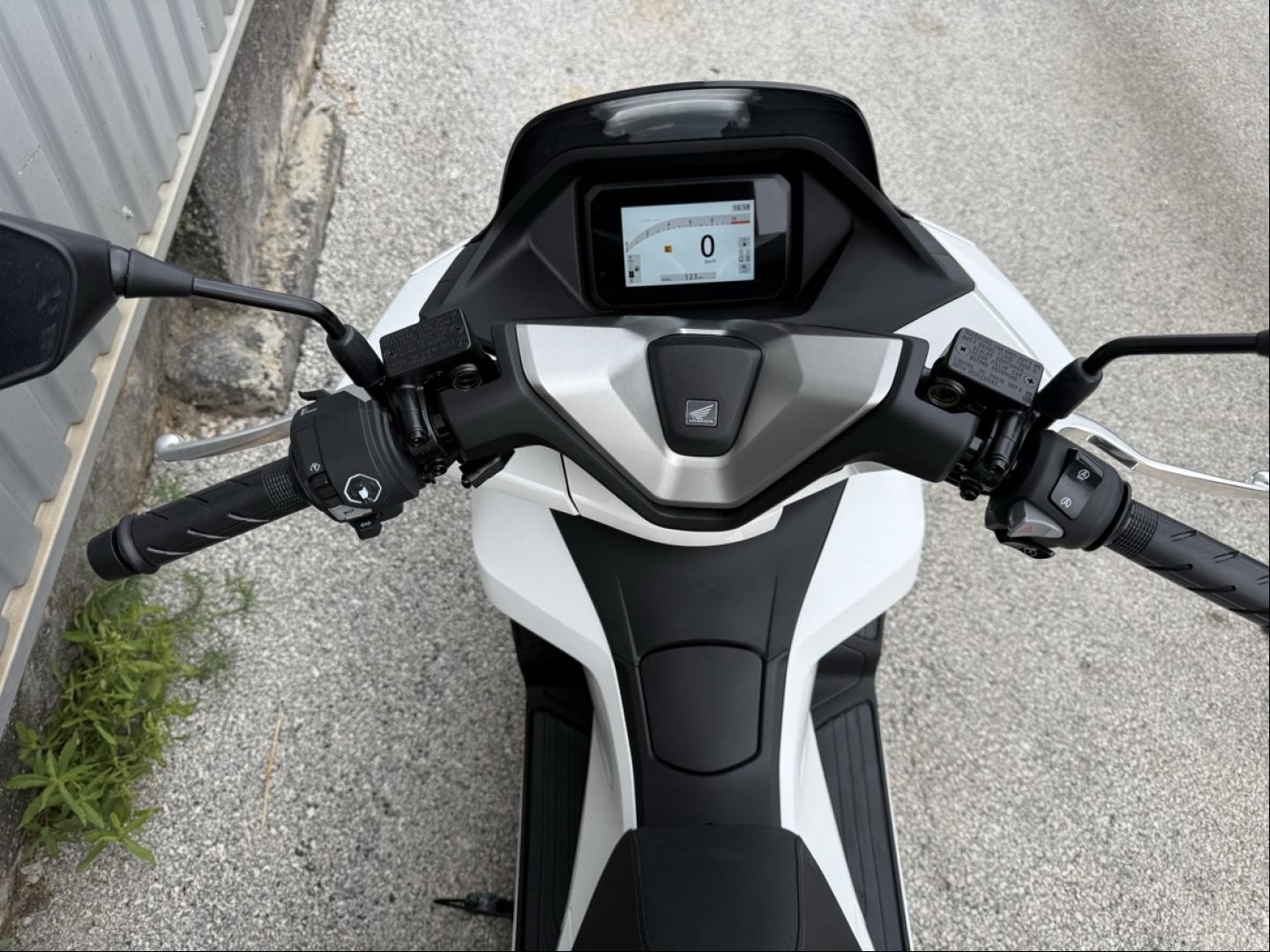 HONDA PCX PCX 125 DX 123kms Garantie 07/2032 A partir de 87€/mois - photo 8