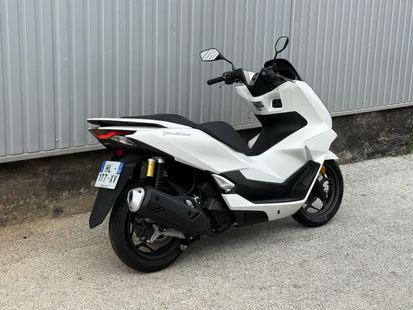 HONDA PCX PCX 125 DX 123kms Garantie 07/2032 A partir de 87€/mois - photo 3