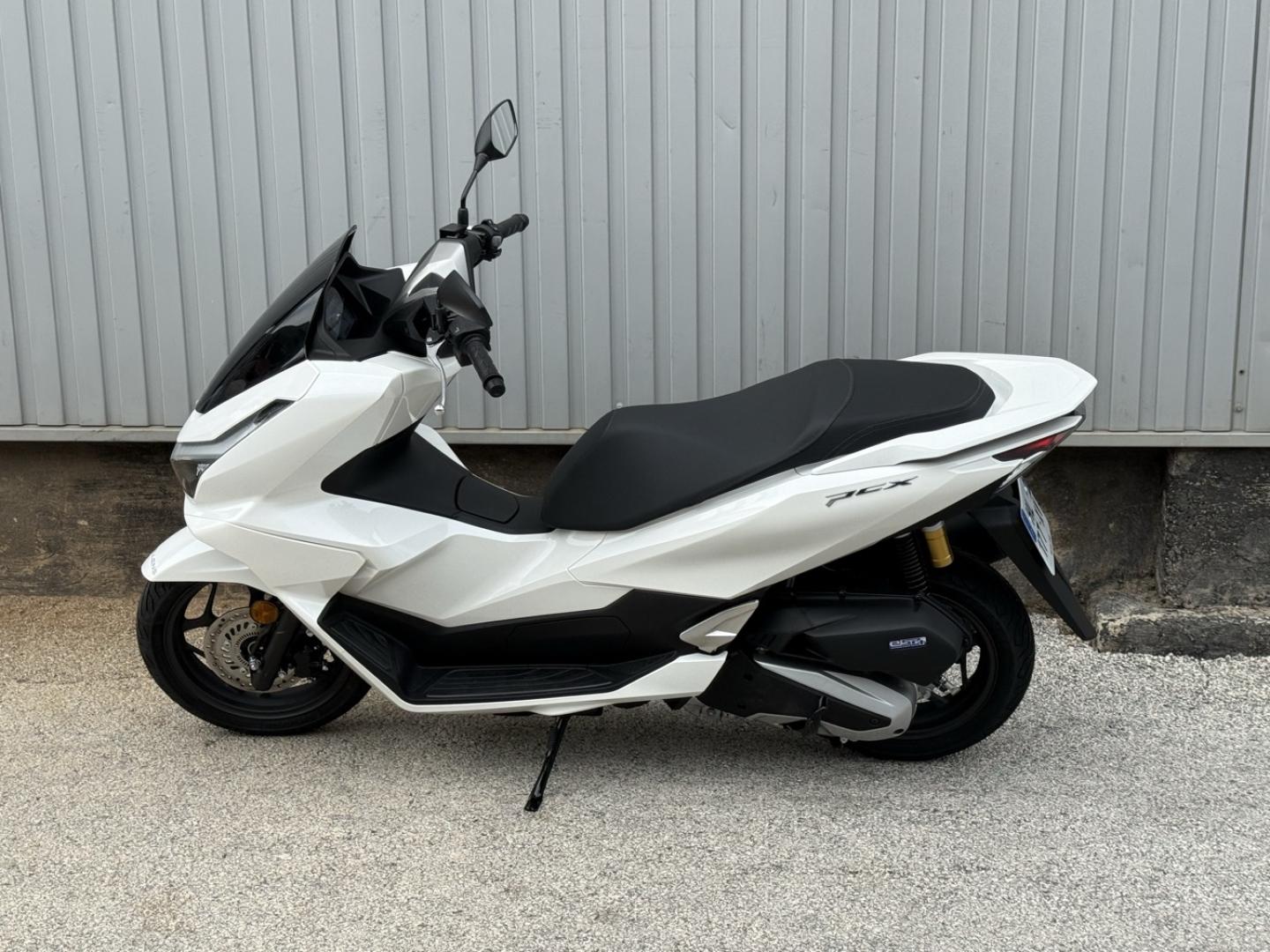 HONDA PCX PCX 125 DX 123kms Garantie 07/2032 A partir de 87€/mois - photo 5