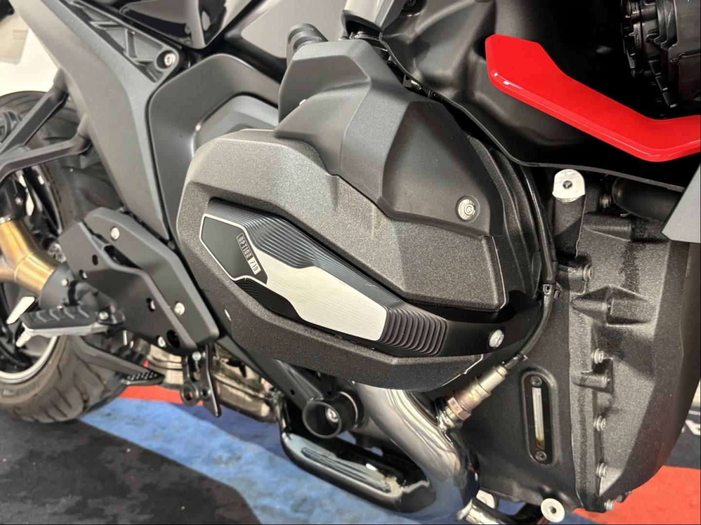 BMW R R 1300 R OPTION 719 BMSI 5 ANS / 50 000 KILOMETRES - photo 13