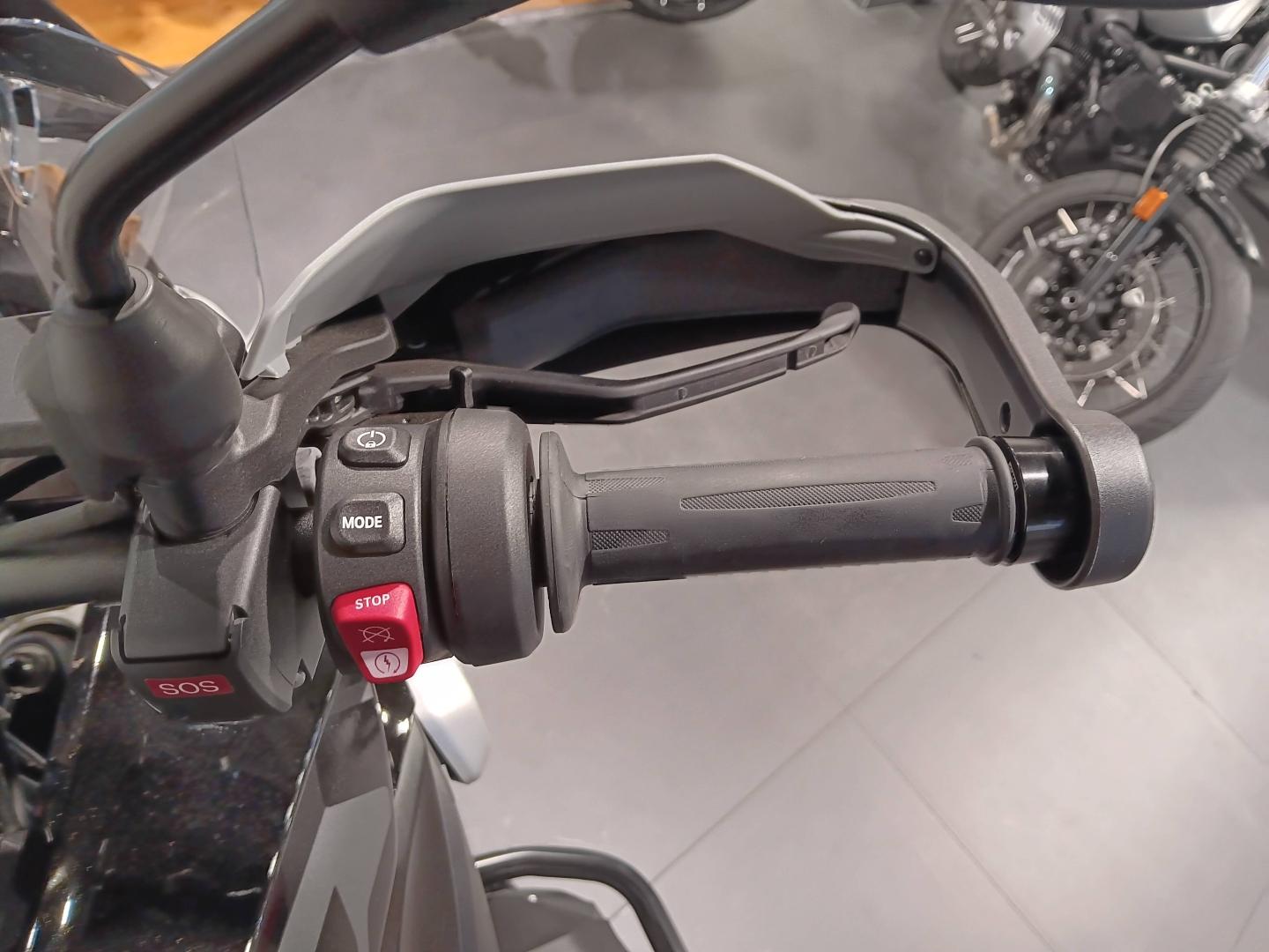 BMW R 1300 GS - photo 7