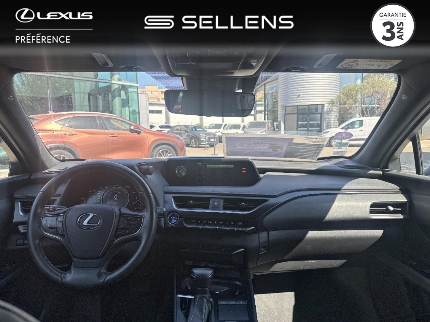 LEXUS UX 250h 4WD Luxe MY19 - photo 8