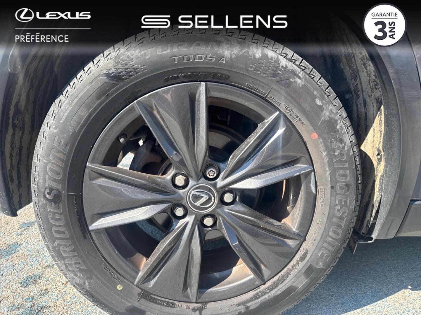 LEXUS UX 250h 4WD Luxe MY19 - photo 16