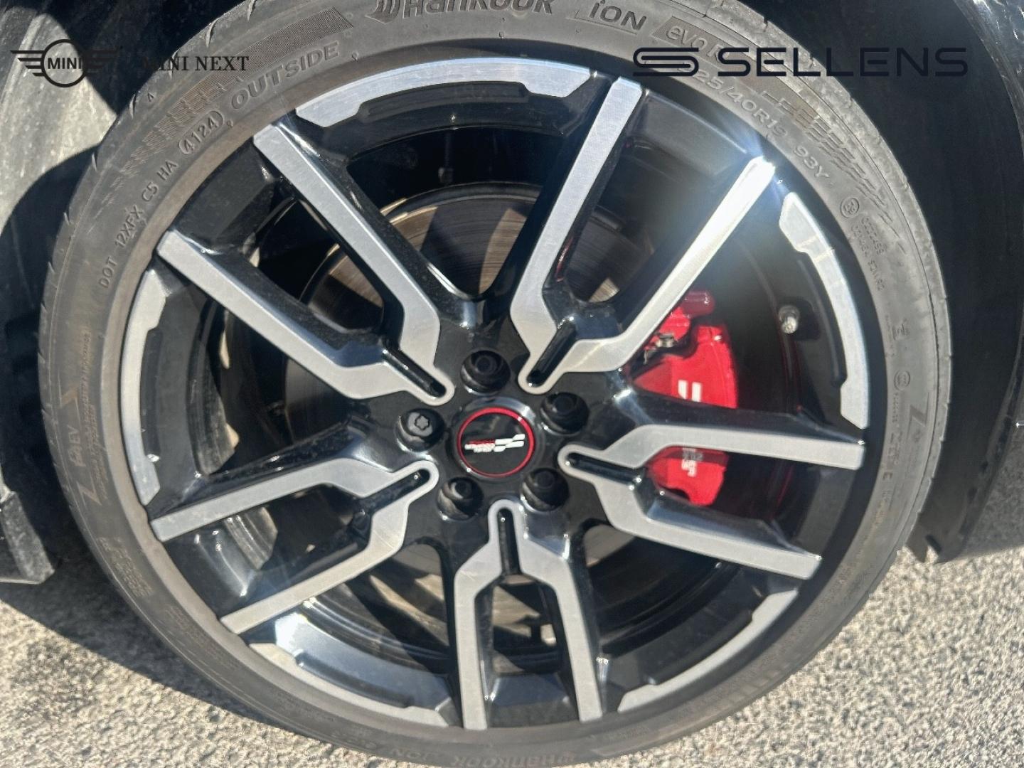 MINI Aceman JCW E 258ch JCW - photo 13