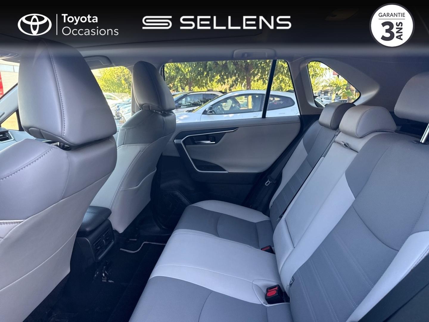 TOYOTA RAV4 2.5 Hybride 218ch Lounge 2WD MY24 - photo 12