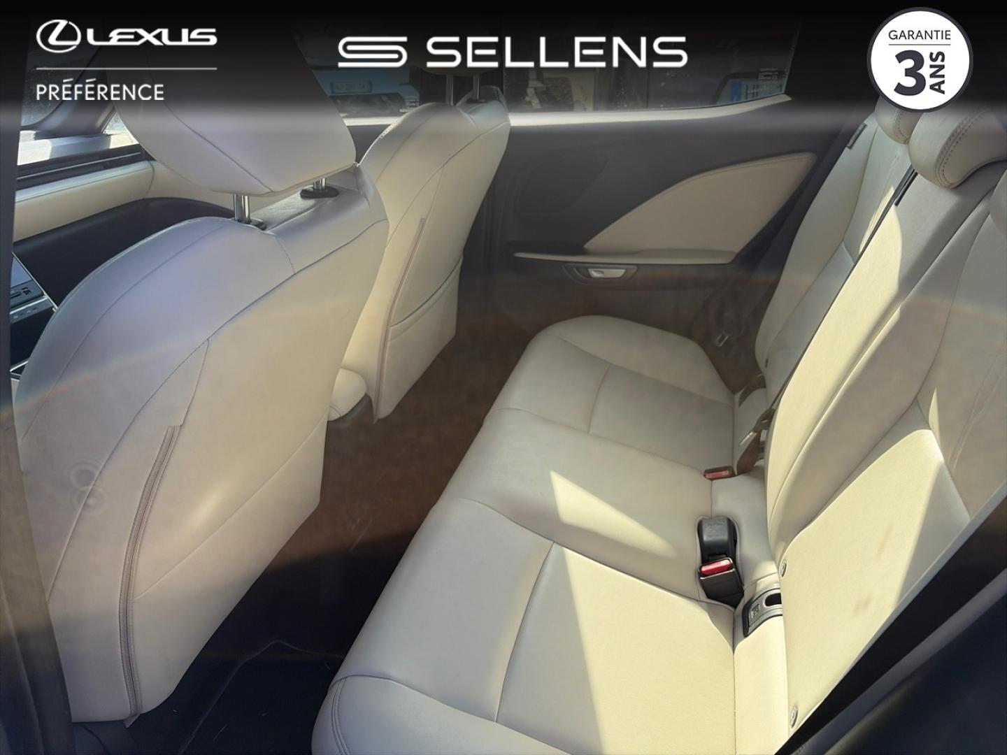 LEXUS LBX 1.5 136ch Elegant 2WD - photo 4