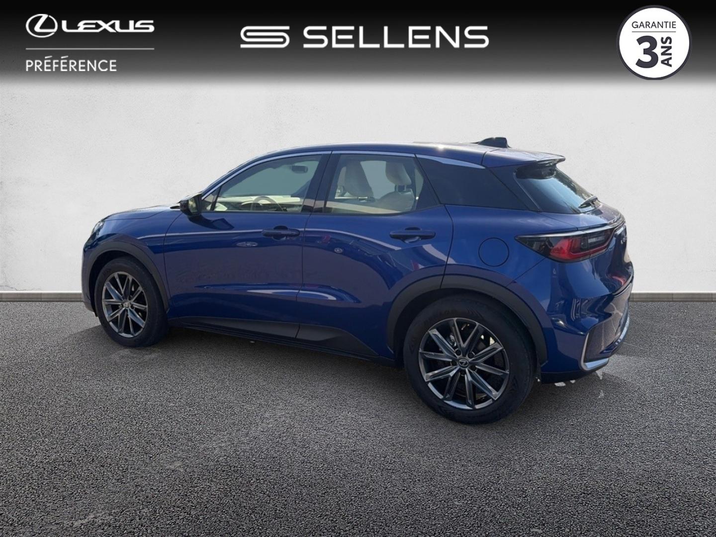 LEXUS LBX 1.5 136ch Elegant 2WD - photo 2