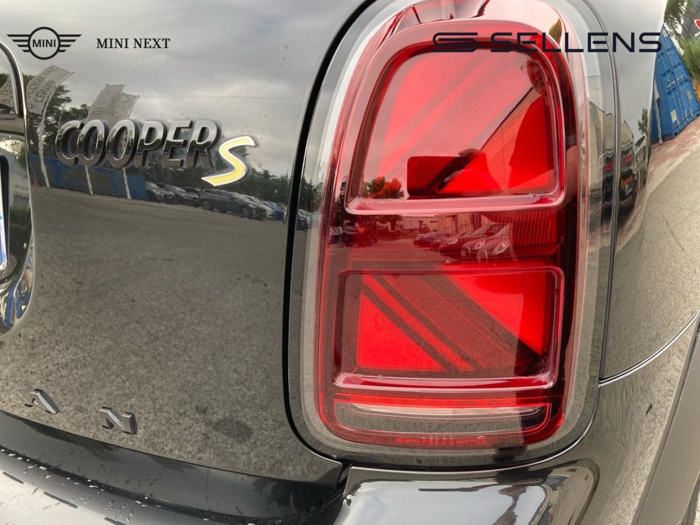 MINI Countryman Cooper SE 125ch + 95ch Edition Premium Plus ALL4 BVA6 - photo 19