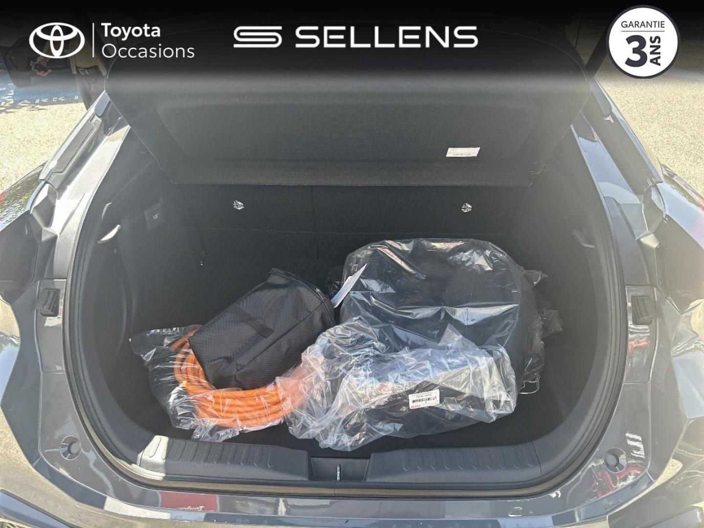 TOYOTA C-HR 2.0 Hybride Rechargeable 225ch Collection MY26 - photo 10