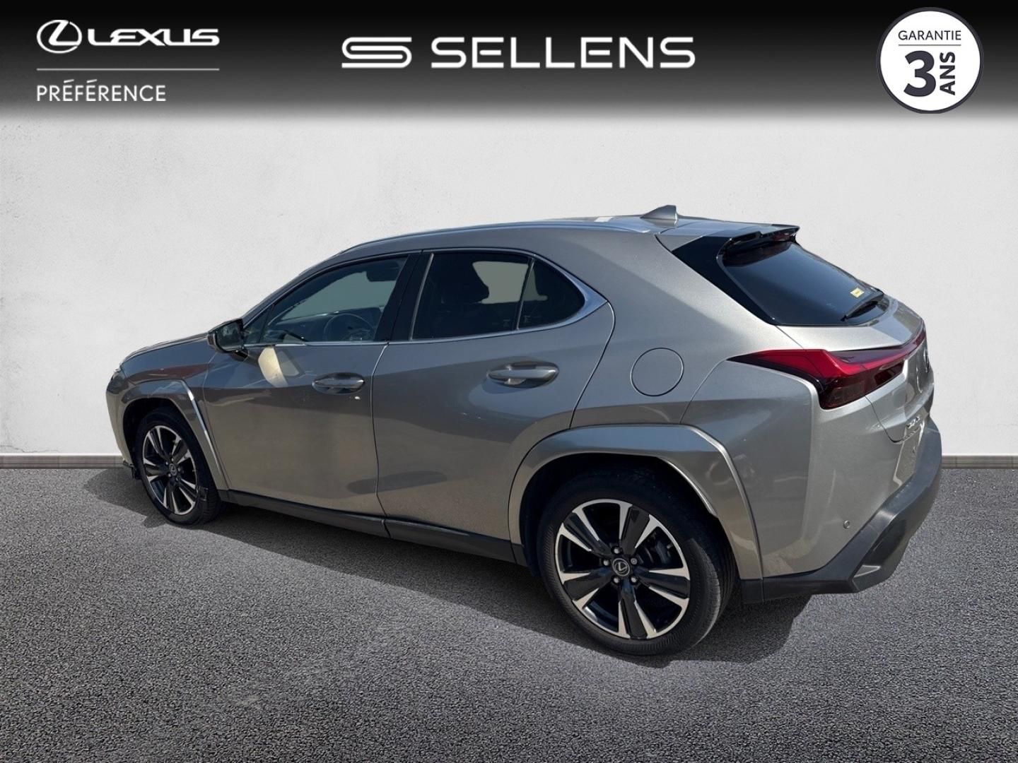 LEXUS UX 250h 2WD Executive MY22 - photo 2