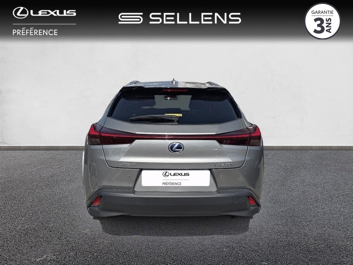 LEXUS UX 250h 2WD Executive MY22 - photo 4