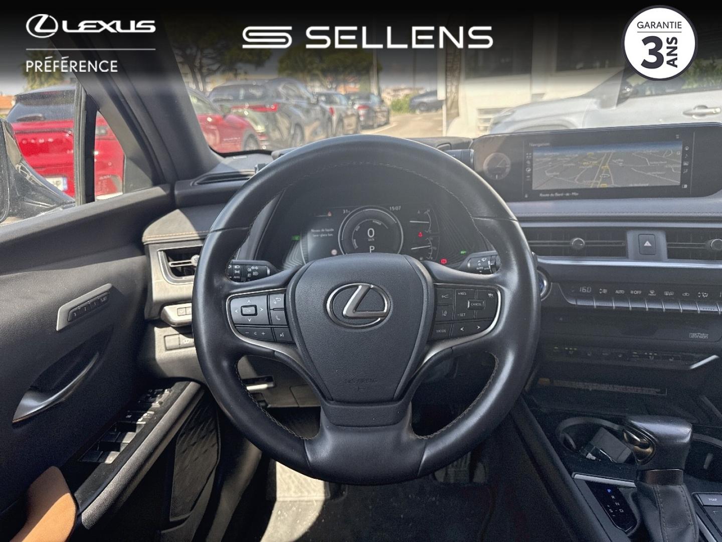 LEXUS UX 250h 2WD Executive MY22 - photo 9