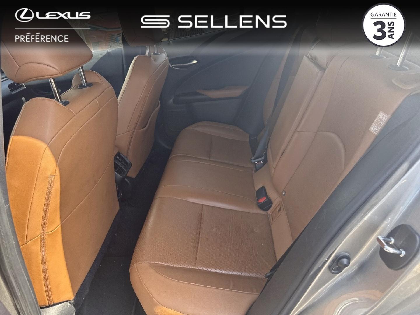 LEXUS UX 250h 2WD Executive MY22 - photo 12