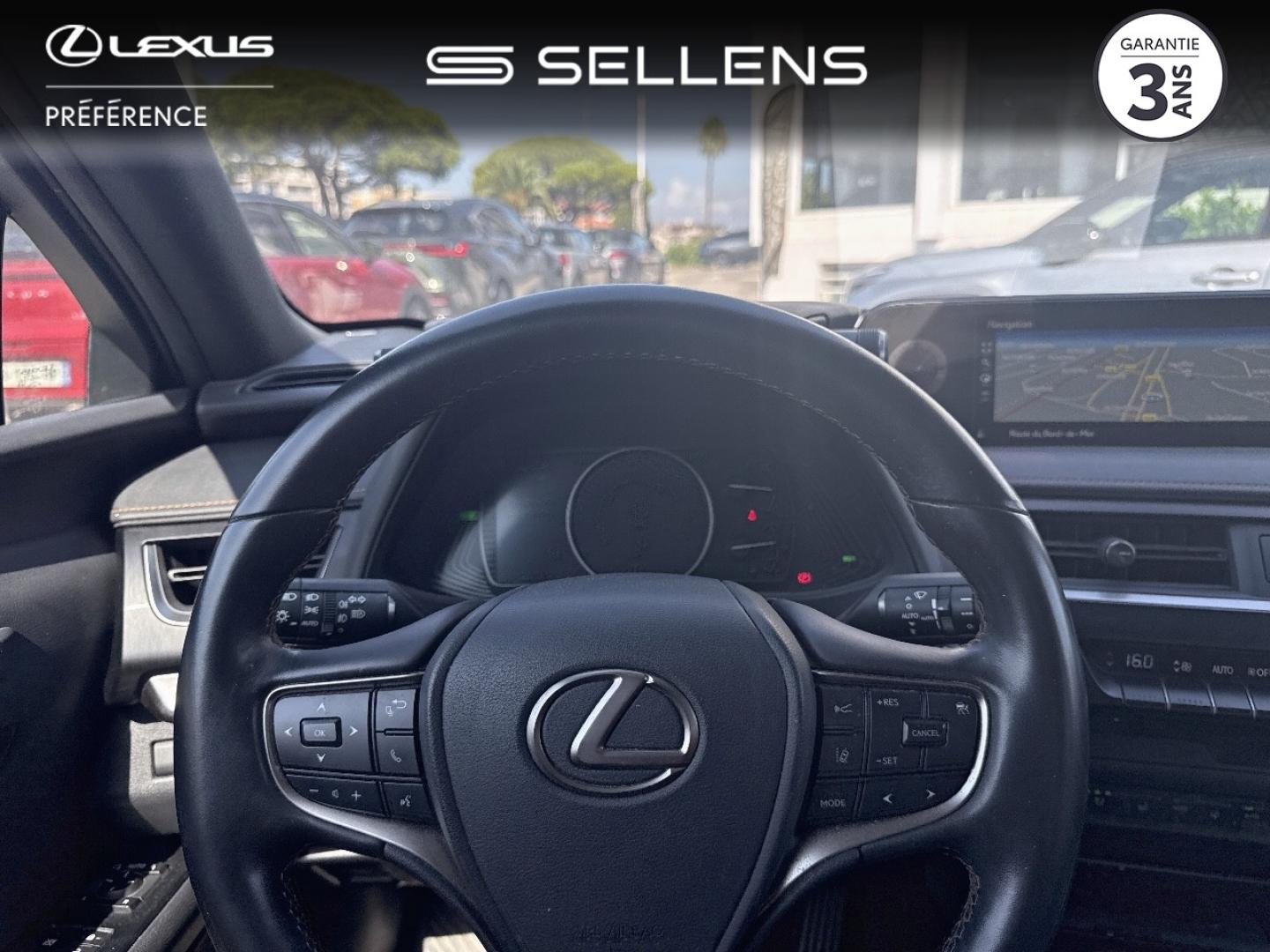 LEXUS UX 250h 2WD Executive MY22 - photo 13