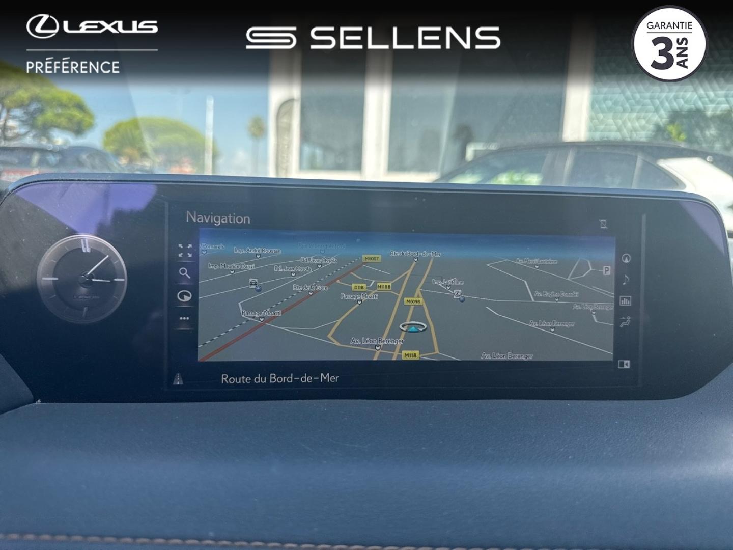 LEXUS UX 250h 2WD Executive MY22 - photo 15