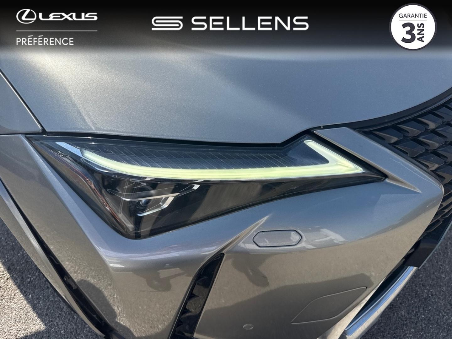 LEXUS UX 250h 2WD Executive MY22 - photo 20