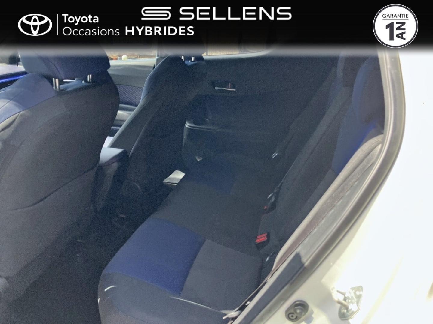 TOYOTA C-HR 122h Graphic 2WD E-CVT - photo 12