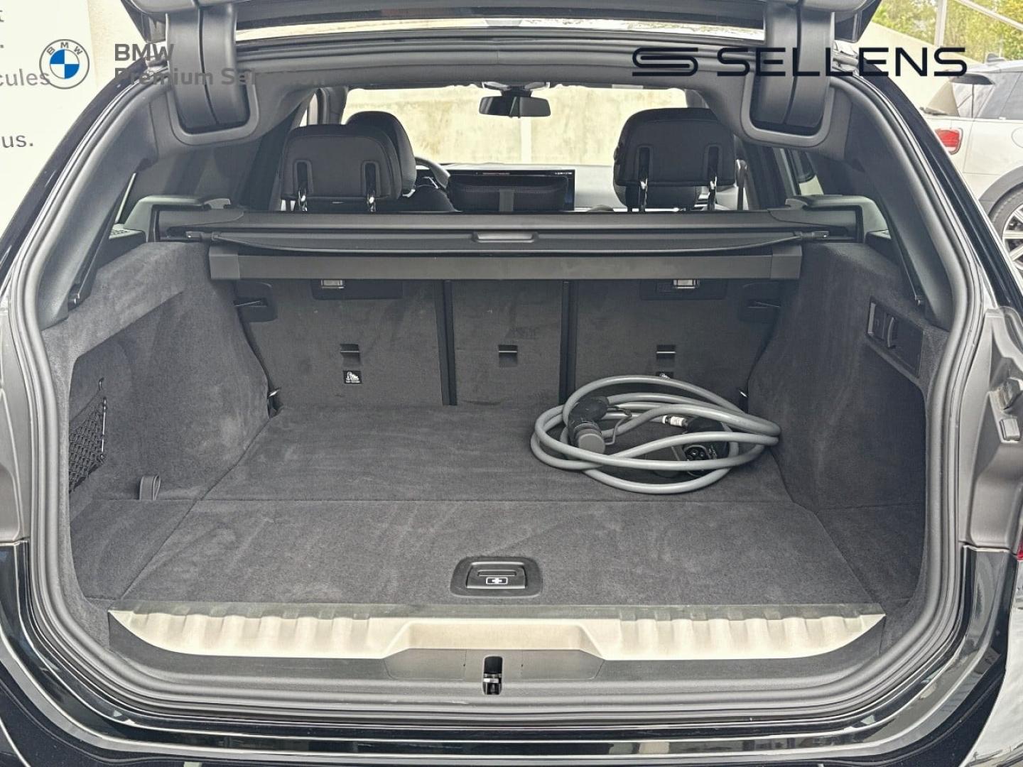 BMW Série 3 Touring 330eA 292ch M Sport - photo 7