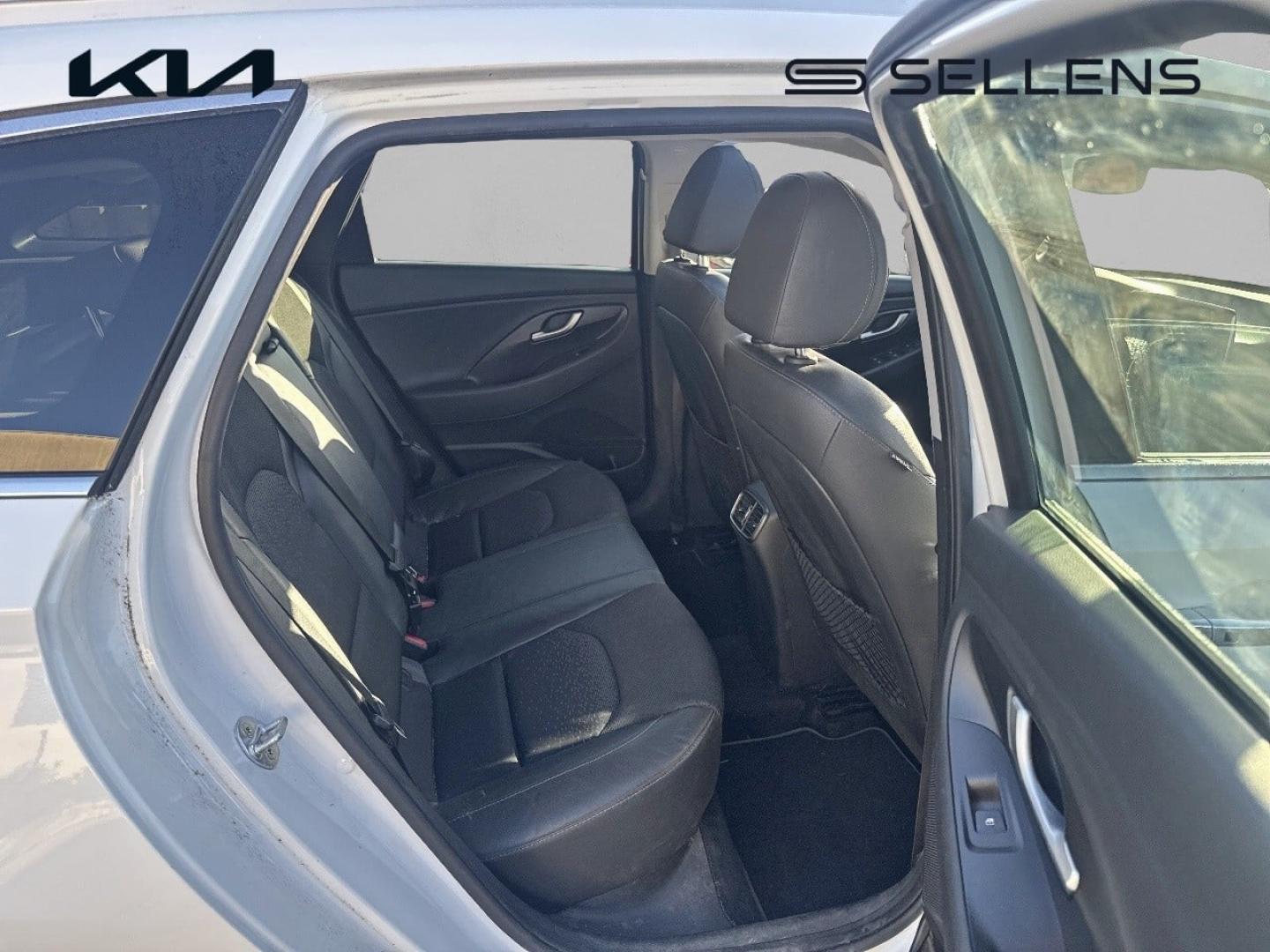 HYUNDAI i30 SW 1.6 CRDi 115ch Creative Euro6d-T - photo 7