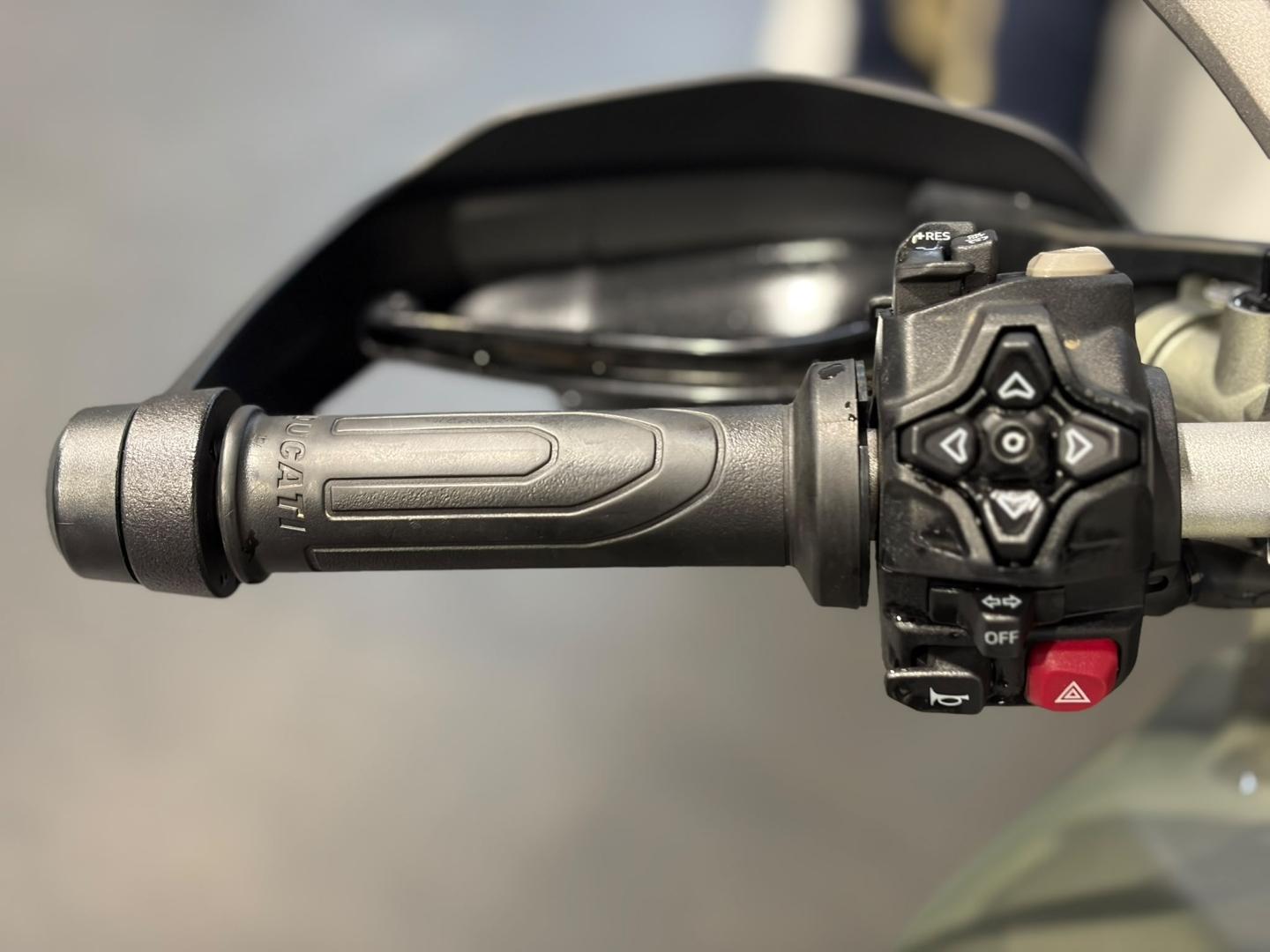 DUCATI Multistrada V2 S 890 - photo 8