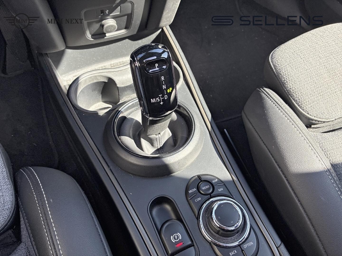 MINI Countryman Cooper 136ch Edition Premium Plus BVA7 - photo 18