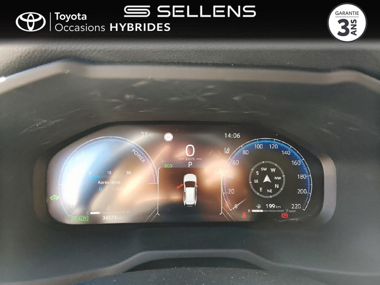 TOYOTA RAV4 2.5 Hybride 218ch Dynamic 2WD MY22 - photo 14