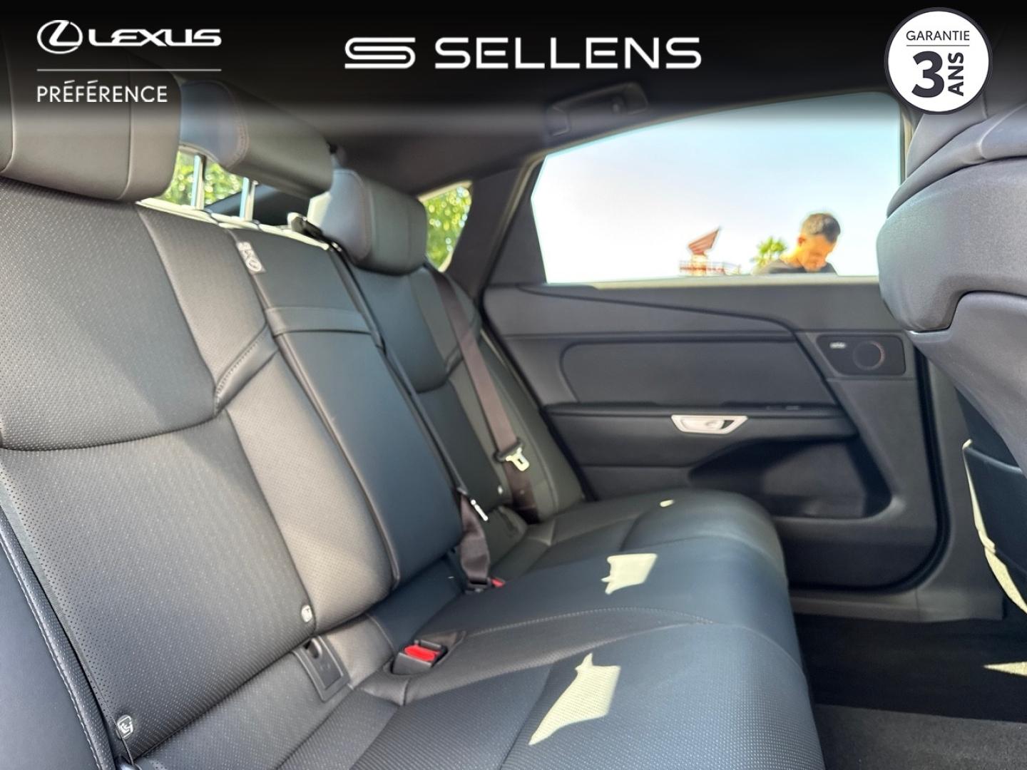 LEXUS ES 300h Luxe pack innovation - photo 7