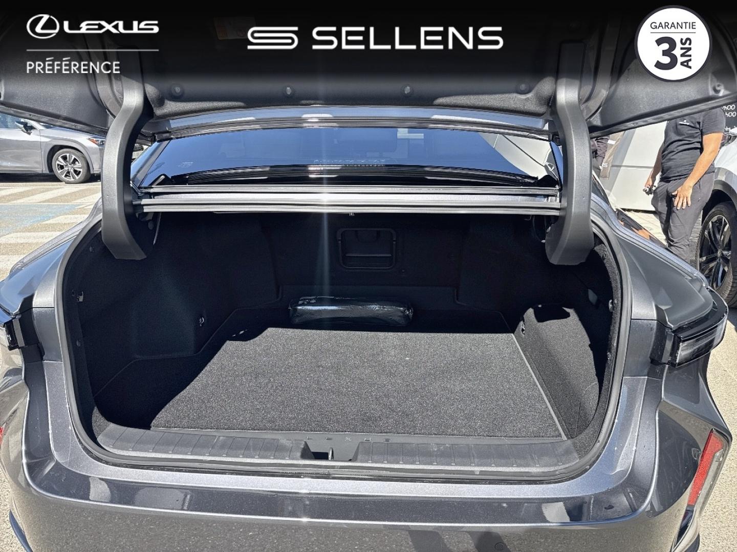 LEXUS ES 300h Luxe pack innovation - photo 10