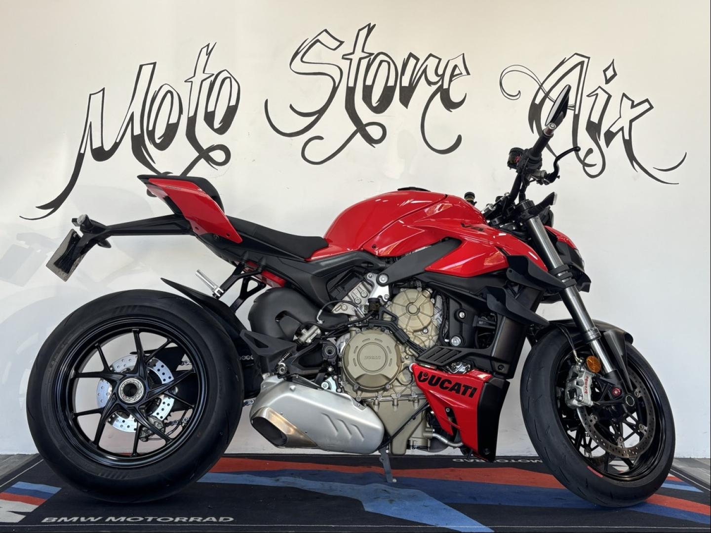 Photo DUCATI Streetfighter 1103 Streetfighter V4 2024