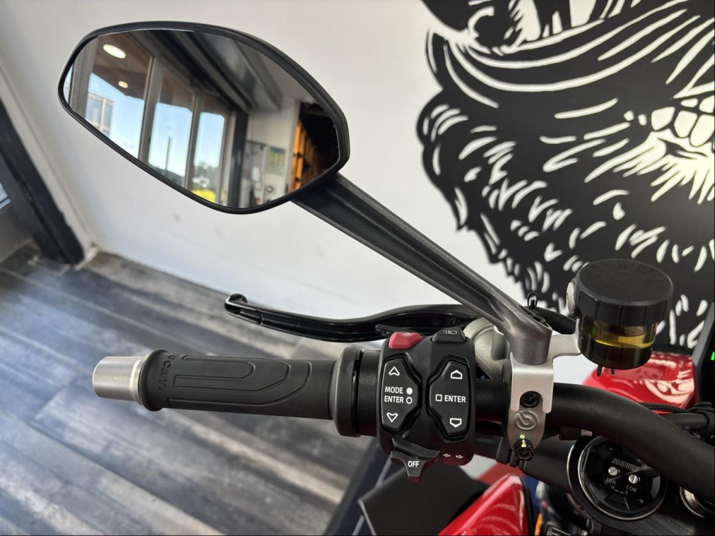 DUCATI Streetfighter 1103 Streetfighter V4 2024 - photo 9