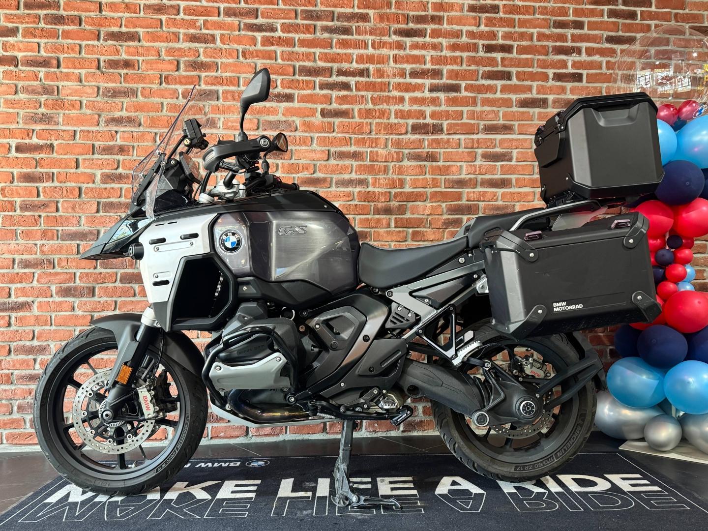BMW R R 1300 GS Adventure - photo 10
