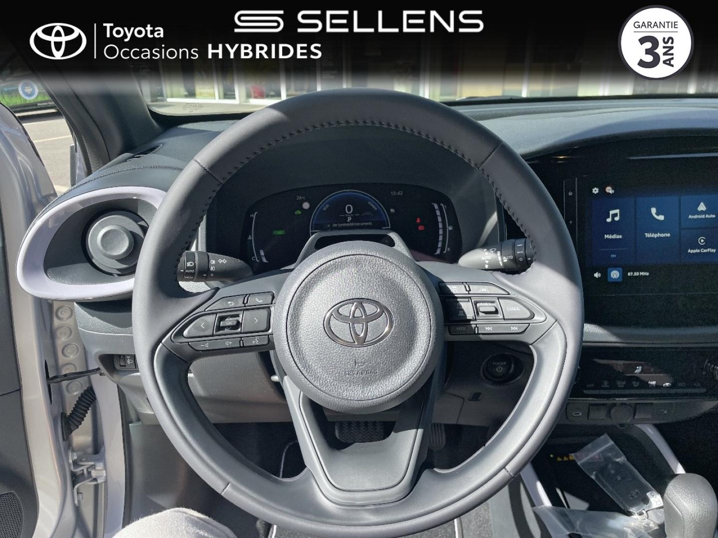 TOYOTA Aygo X 116h Graphic - photo 9