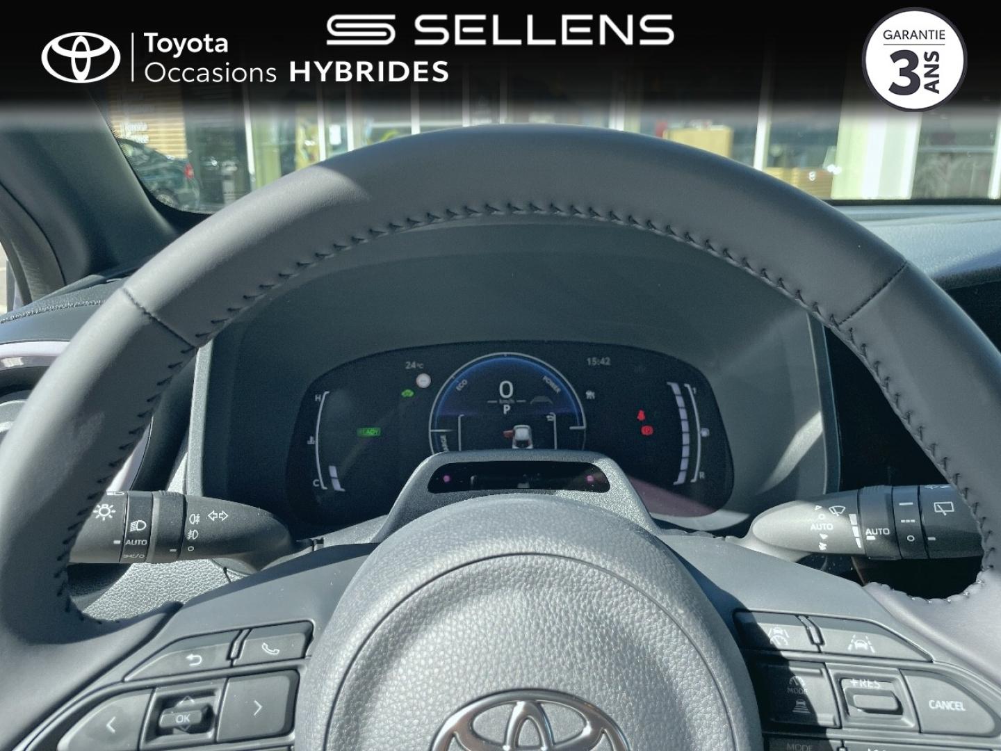 TOYOTA Aygo X 116h Graphic - photo 13