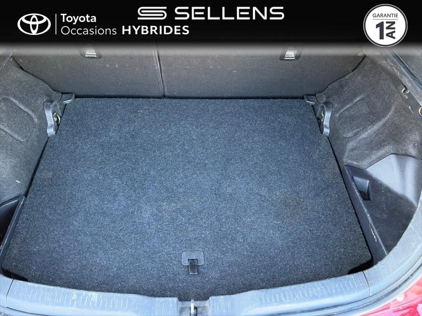 TOYOTA Auris HSD 136h Design - photo 10