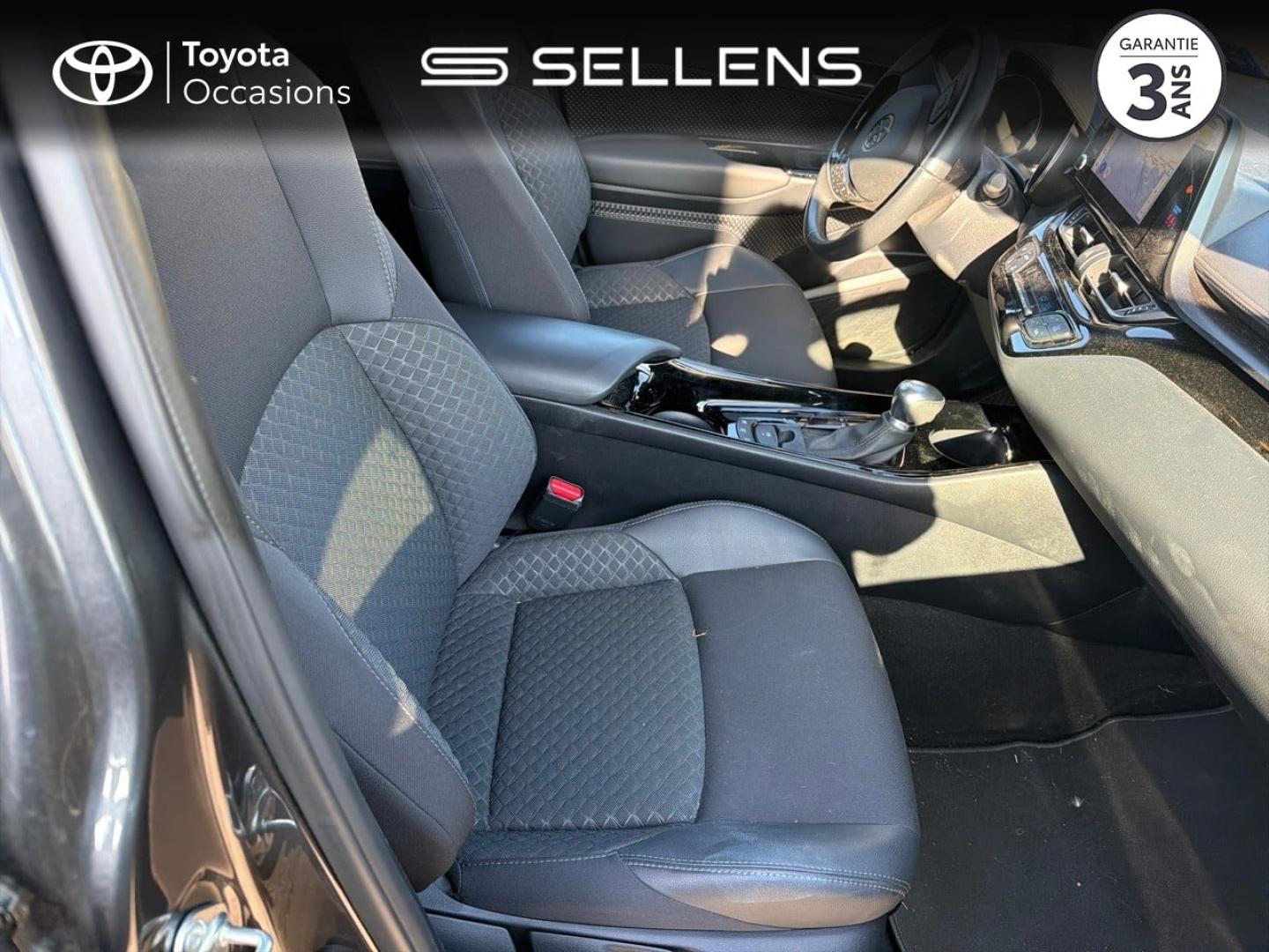 TOYOTA C-HR 2.0 Hybride 184ch Design Ultimate E-CVT - photo 6