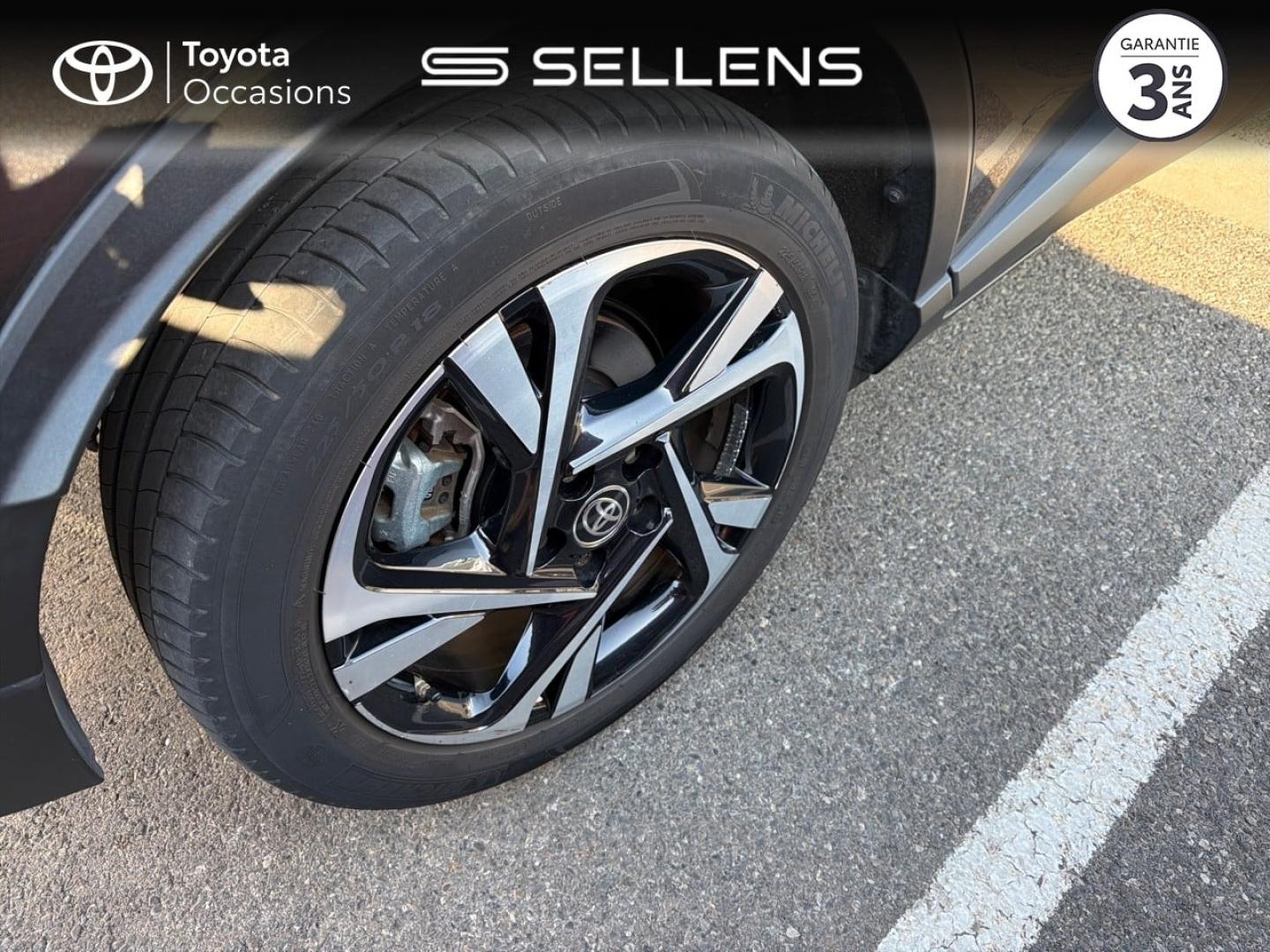 TOYOTA C-HR 2.0 Hybride 184ch Design Ultimate E-CVT - photo 16