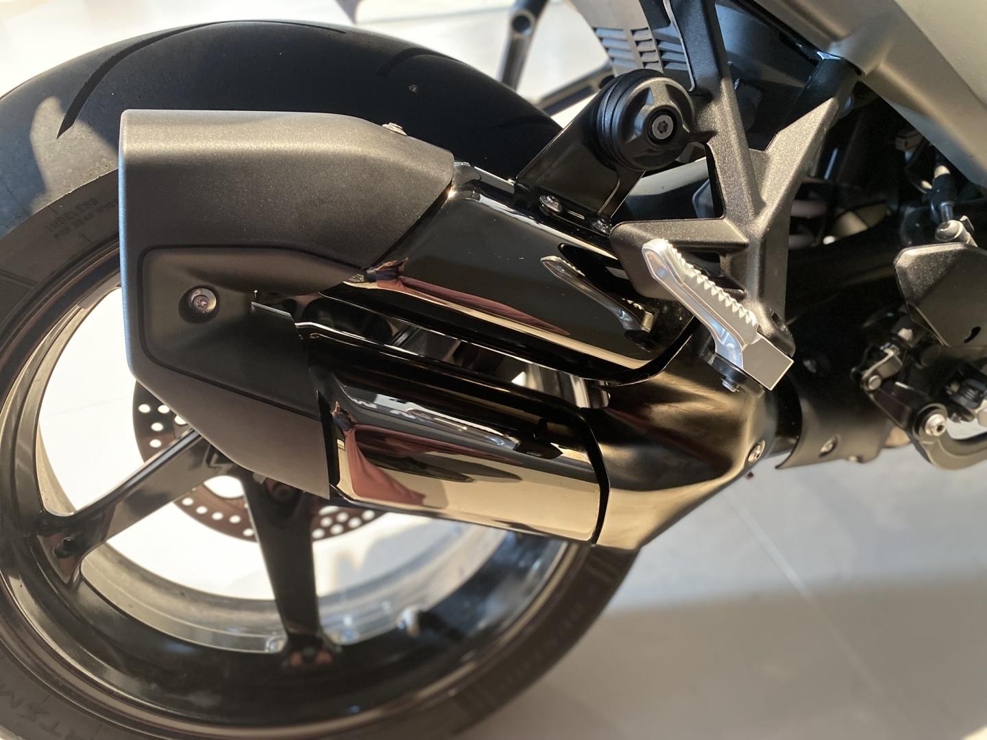 BMW R R 1300 R - photo 11
