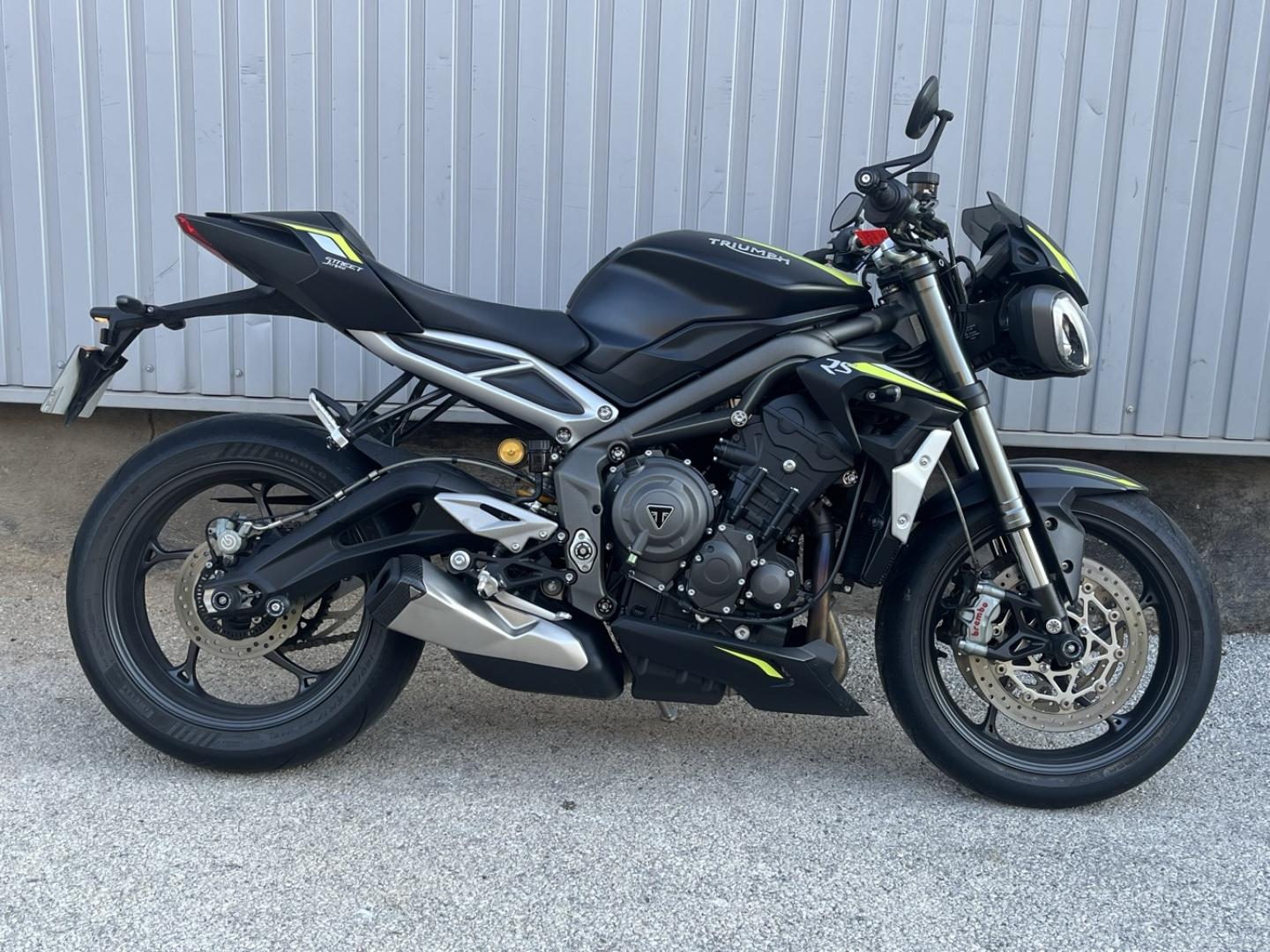 TRIUMPH Street TRIPLE RS - photo 4