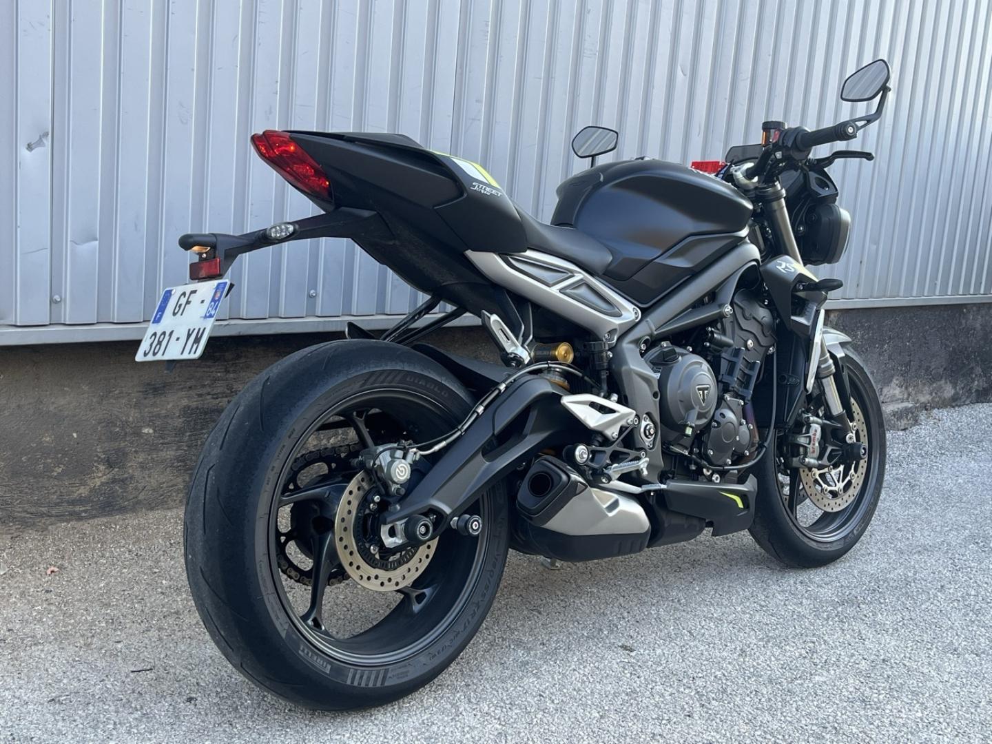 TRIUMPH Street TRIPLE RS - photo 5
