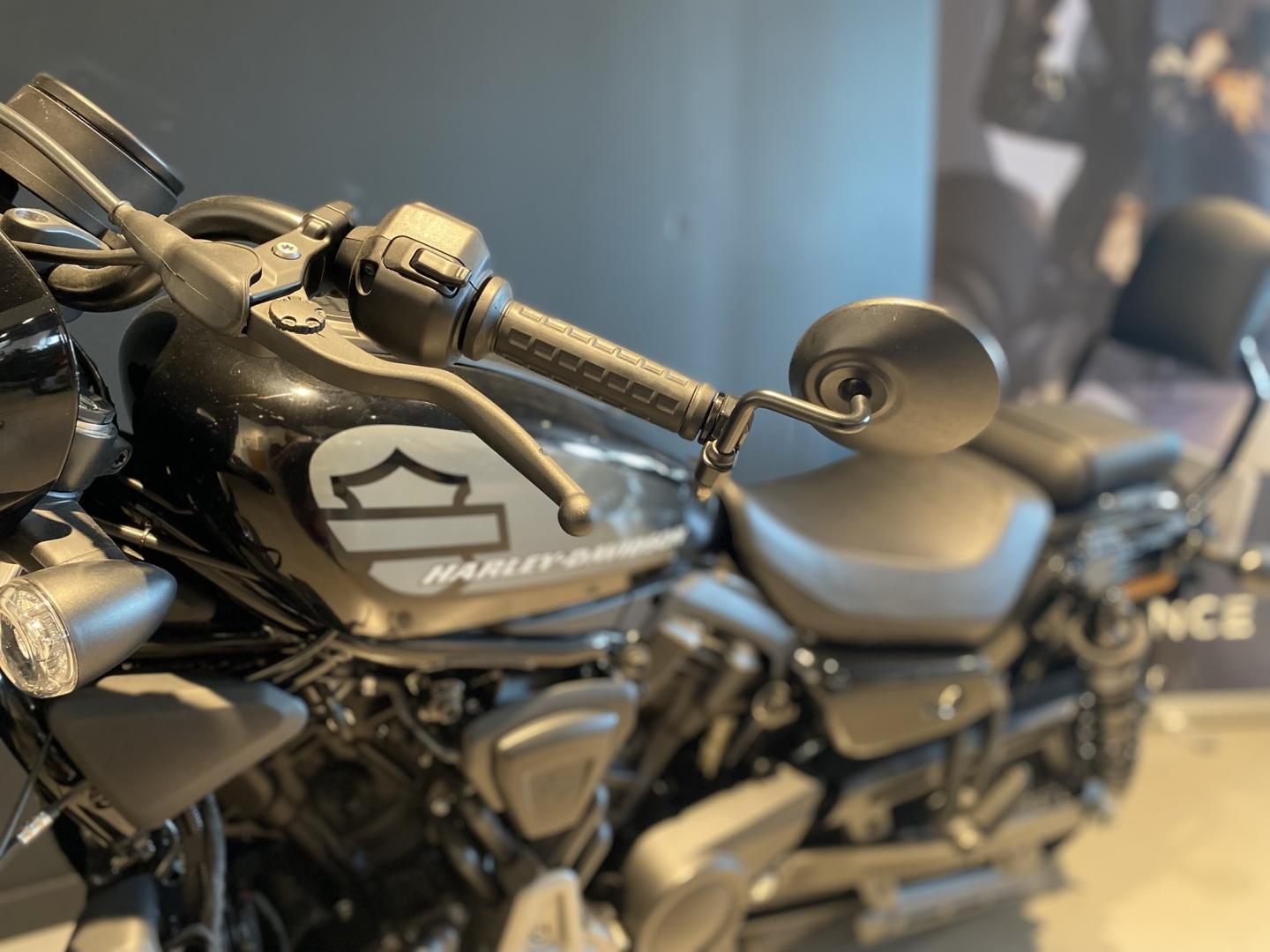 HARLEY-DAVIDSON Sportster S Nighster 1250 Noir - photo 12