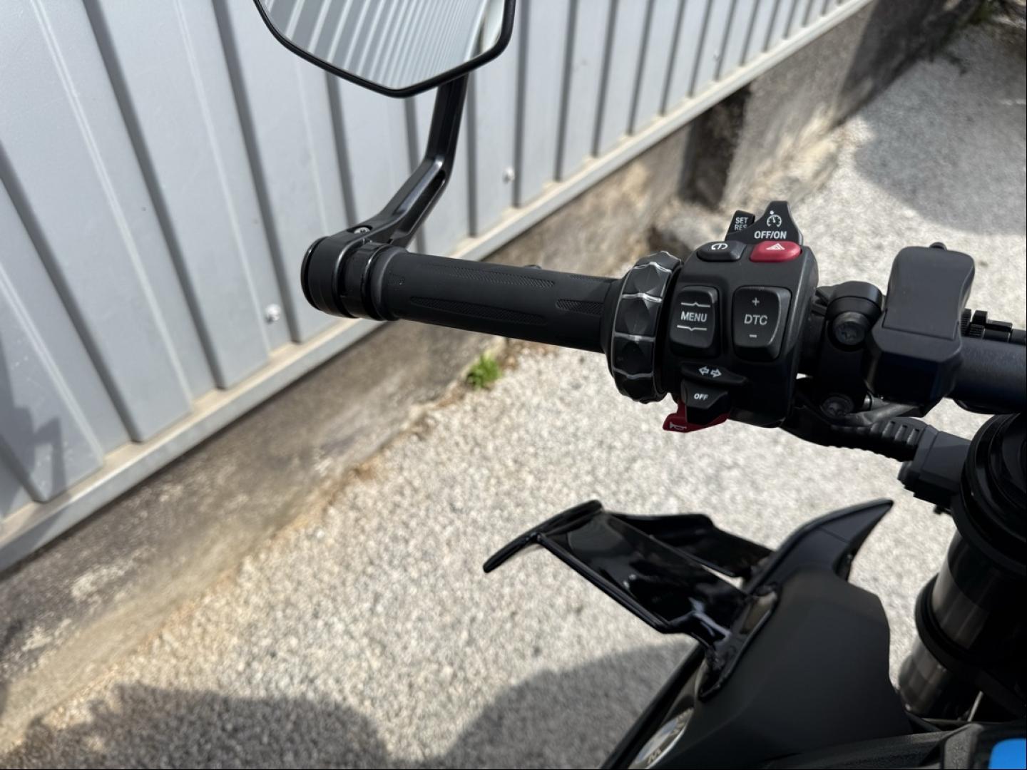 BMW M 1000 R - photo 10