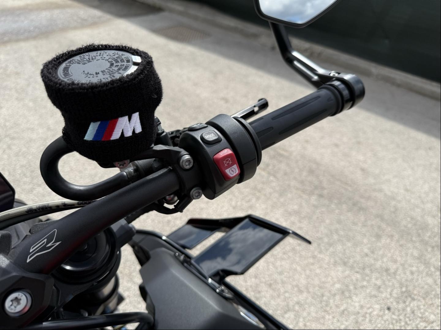 BMW M 1000 R - photo 11