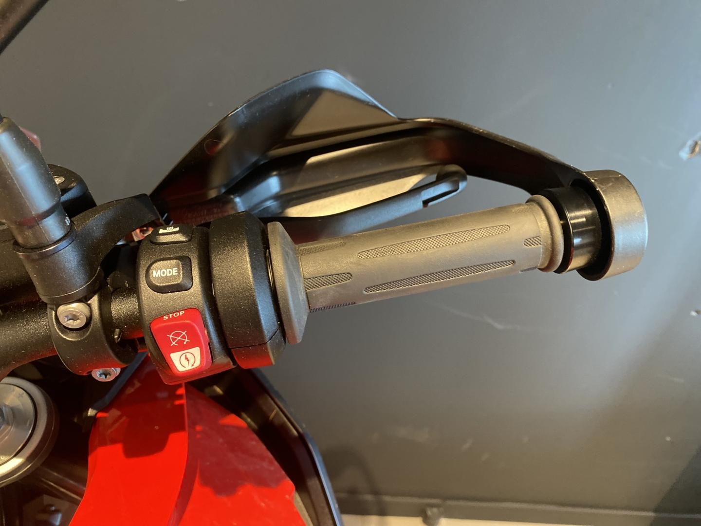 BMW F F 900 XR A2 2025 - photo 9