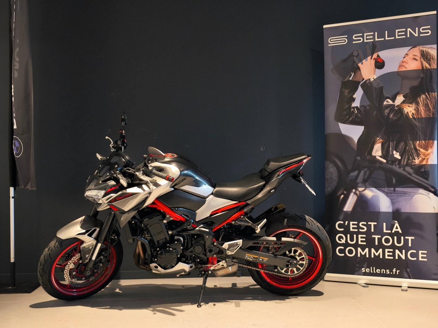 KAWASAKI Z 900 - photo 5