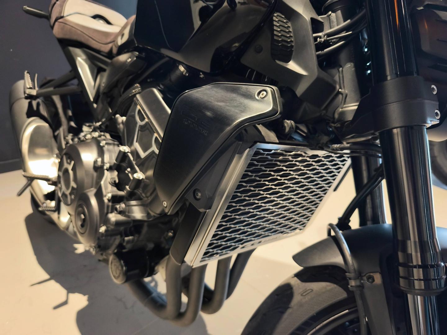 HONDA Cb1000ra  - photo 18