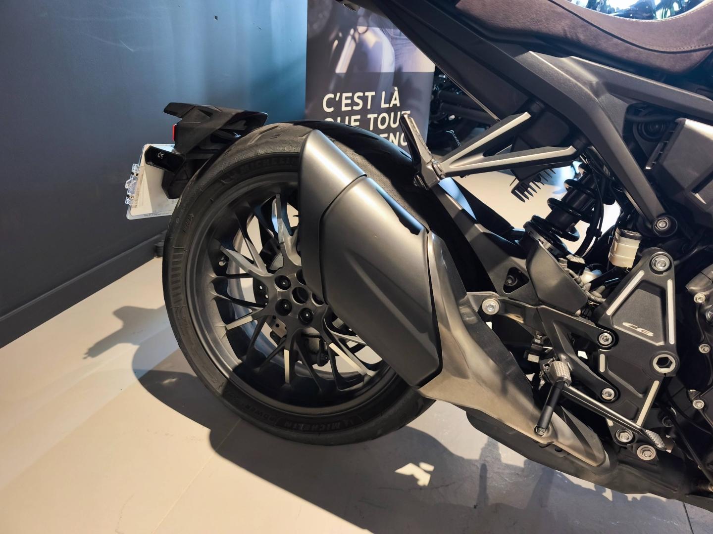 HONDA Cb1000ra  - photo 20