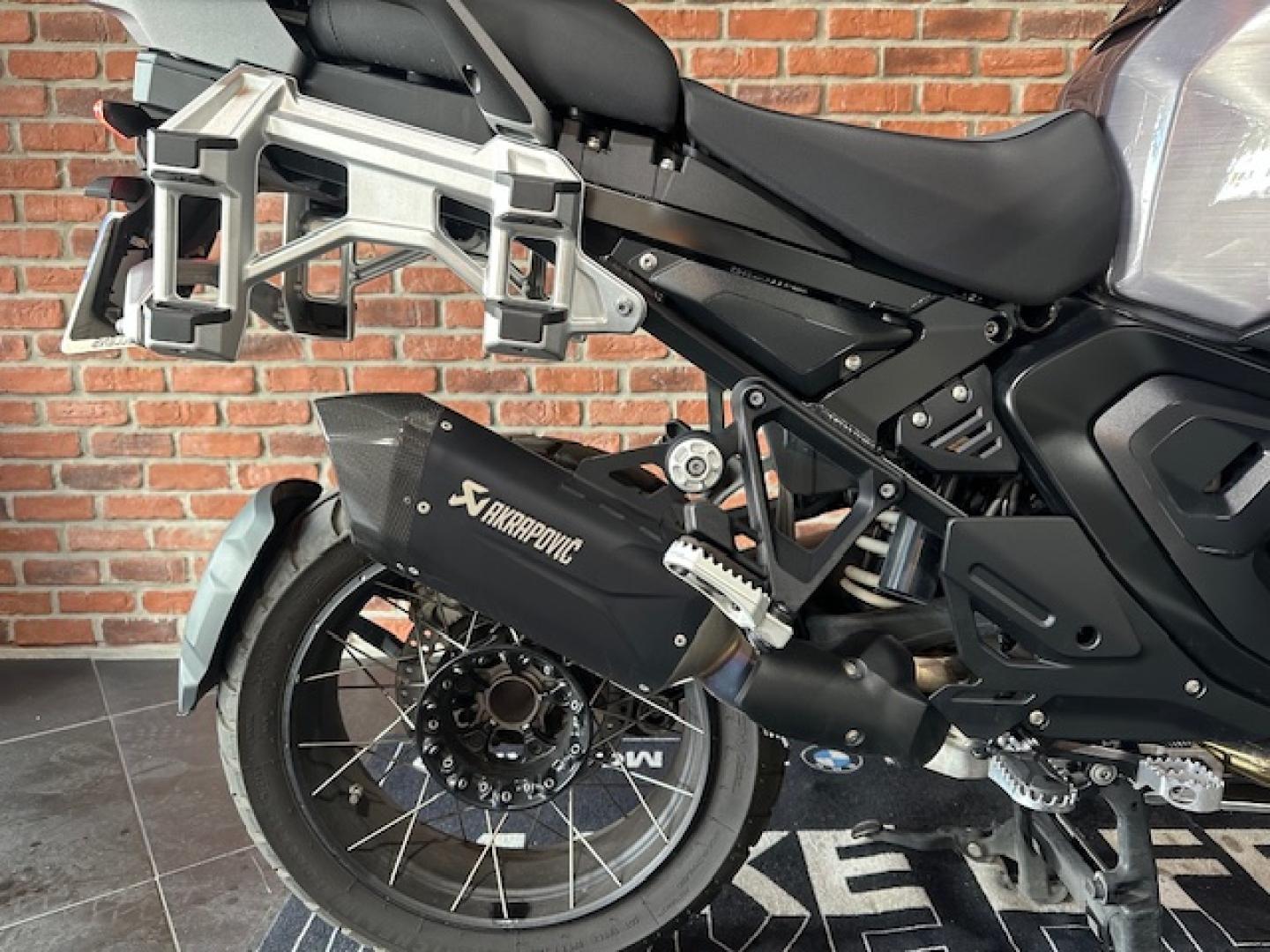 BMW R R 1300 GS Adventure BCD LONE RIDER AKRAPOVIC - photo 7