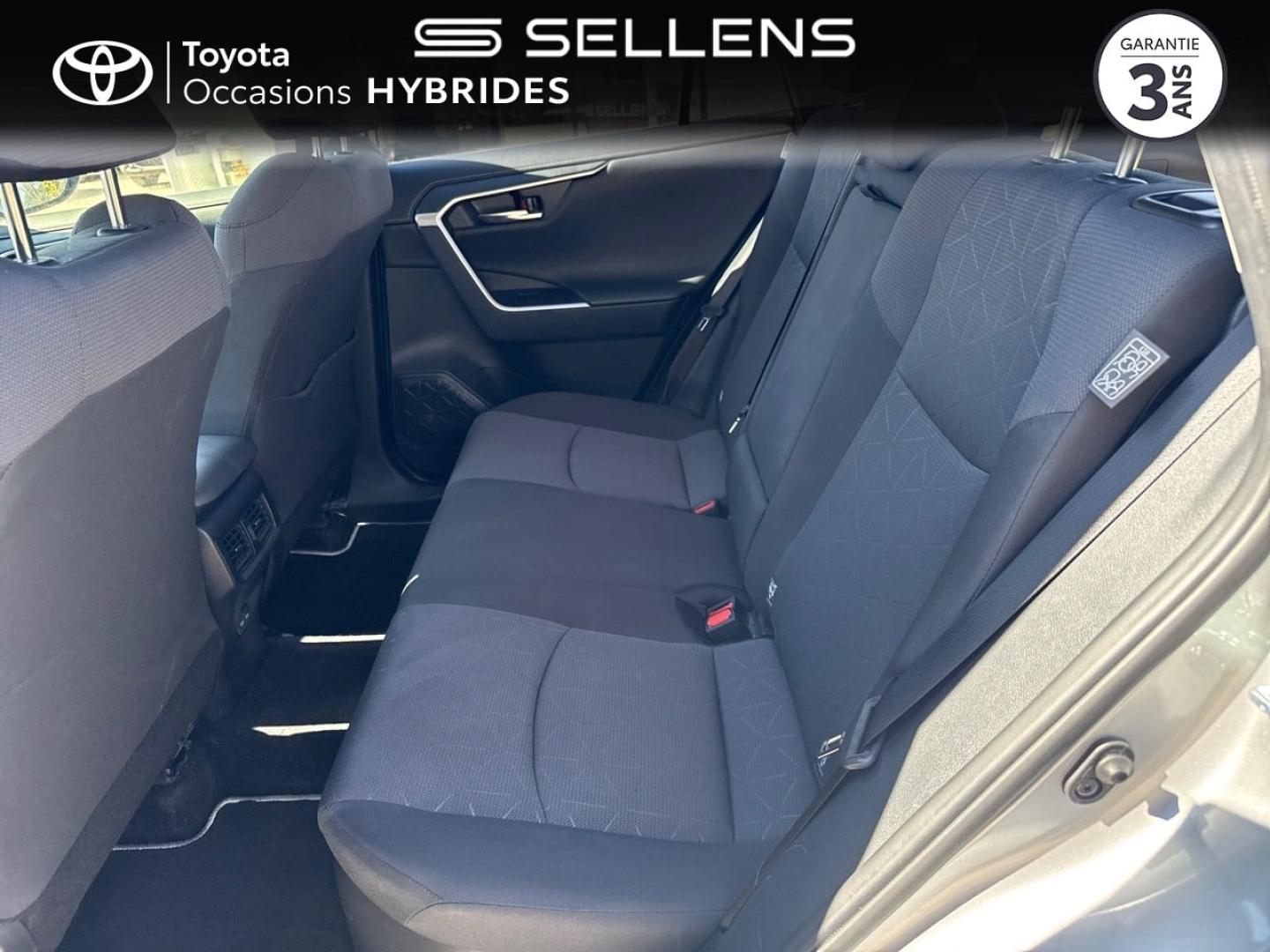 TOYOTA RAV4 2.5 Hybride 218ch Dynamic 2WD MY23 - photo 12